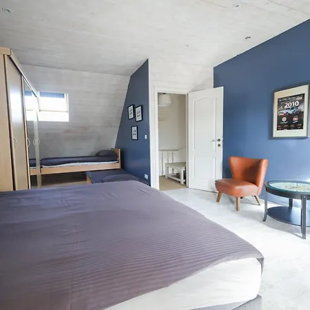 Aan De Ijzer Casa de Férias *